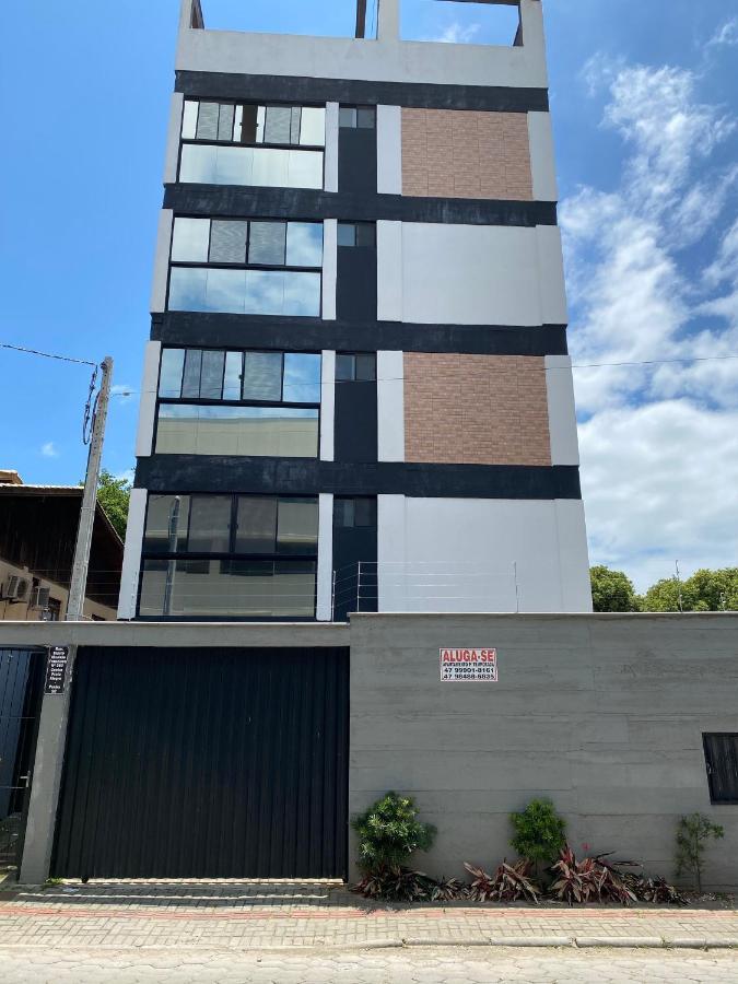 Apartamento Na Praia Alegre Proximo Ao Beto Carrero Com Vista Parcial Para O Mar - Penha-Sc Apt201 بنها المظهر الخارجي الصورة